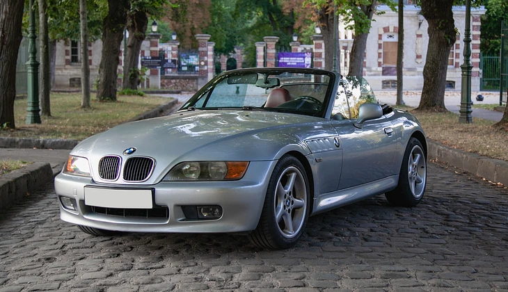 location-BMW-Pantin-roadstr