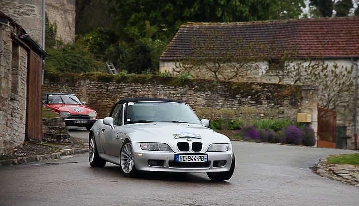 location-BMW-Vauréal-roadstr