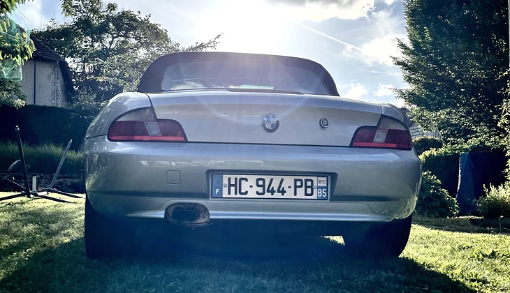 location-BMW-Vauréal-roadstr