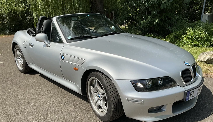 location-BMW-Yerres-roadstr