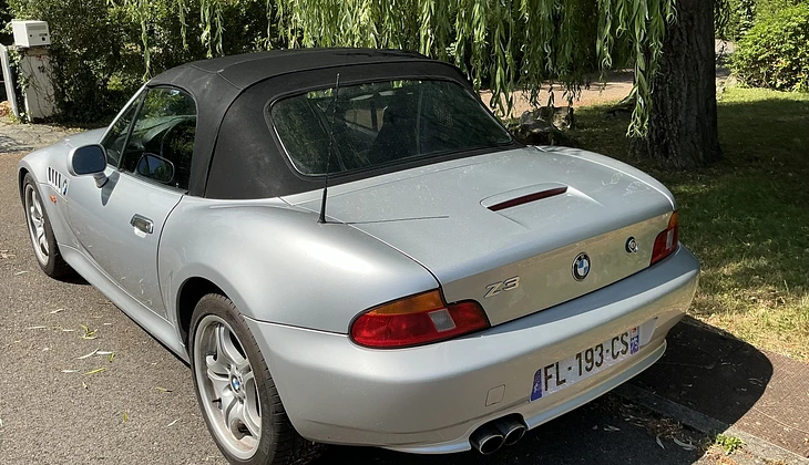 location-BMW-Yerres-roadstr
