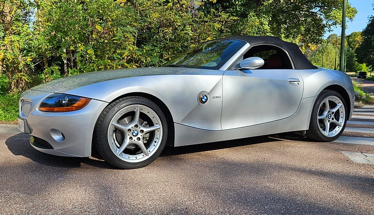 location-BMW-Puteaux-roadstr