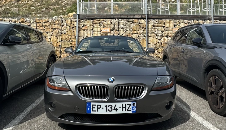 location-BMW-Bastia-roadstr