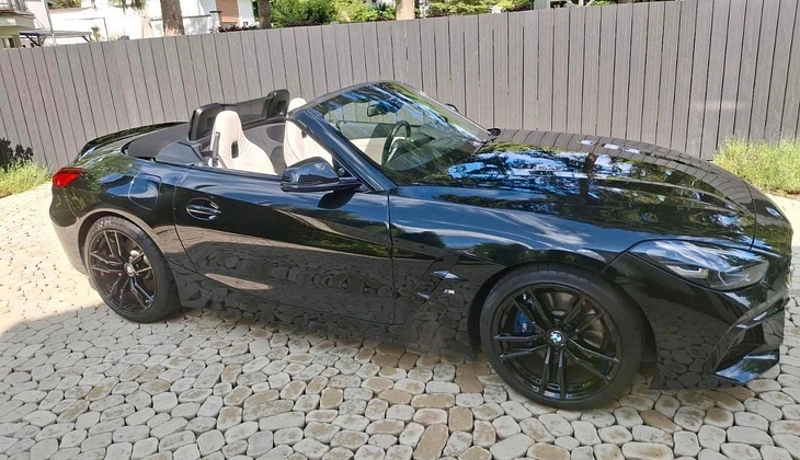 location-BMW-Montbrison-roadstr