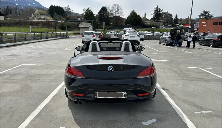 location-BMW-Bonneville-roadstr