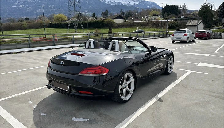 location-BMW-Bonneville-roadstr
