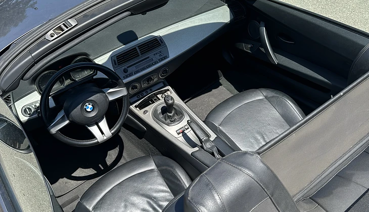 location-BMW-Le Puy-Sainte-Réparade-roadstr