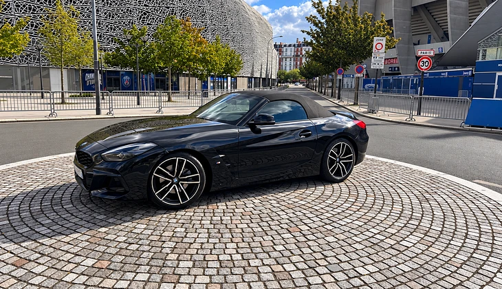 location-BMW-Paris-roadstr