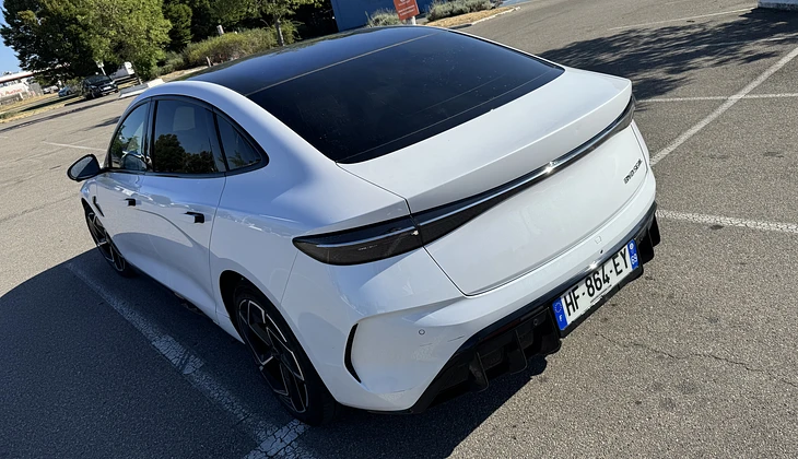 location-BYD-Lyon-roadstr