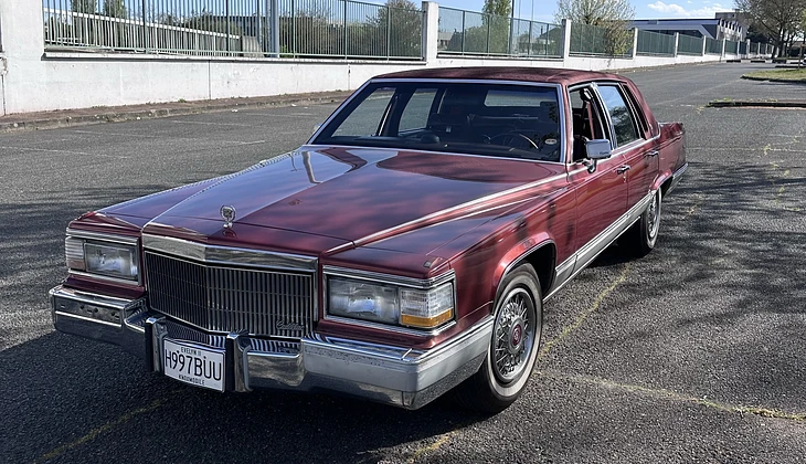 location-CADILLAC-Bron-roadstr