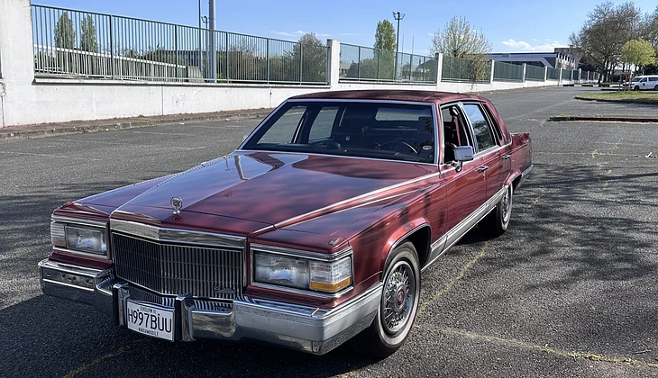 location-CADILLAC-Bron-roadstr