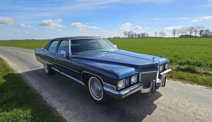 location-CADILLAC-Camps-en-Amiénois-roadstr