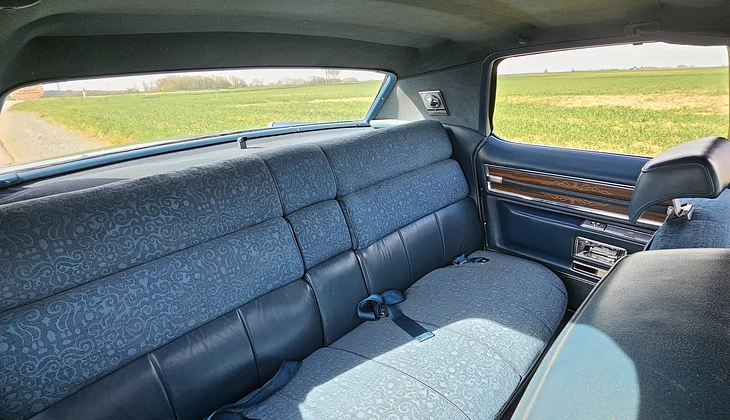 location-CADILLAC-Camps-en-Amiénois-roadstr