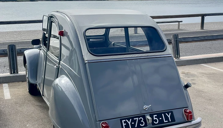 location-CITROEN-Six-Fours-les-Plages-roadstr