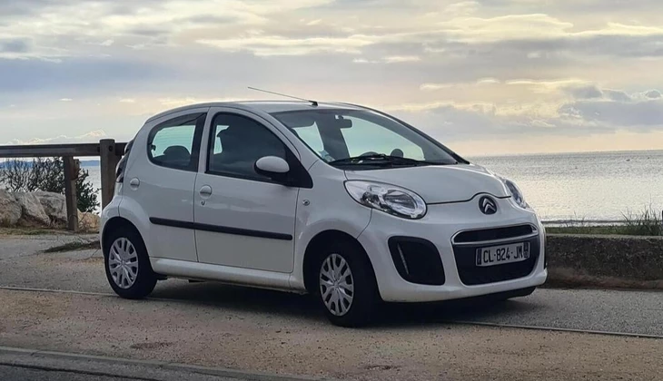 location-CITROEN-Hyères-roadstr