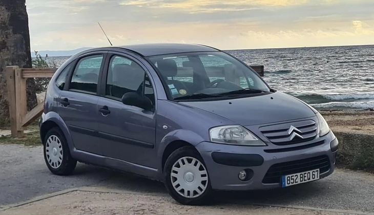location-CITROEN-Hyères-roadstr