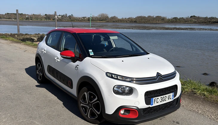 location-CITROEN-Vannes-roadstr