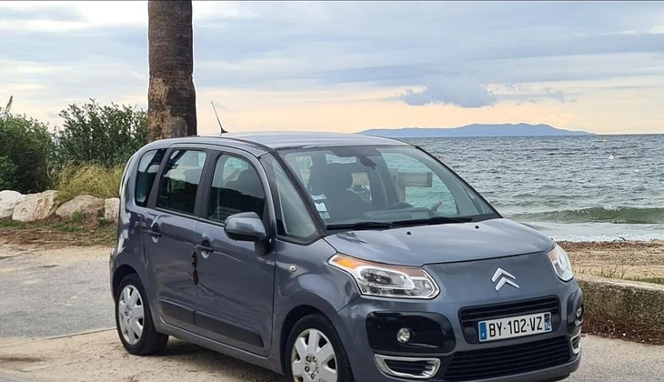 location-CITROEN-Hyères-roadstr