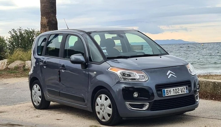 location-CITROEN-Hyères-roadstr