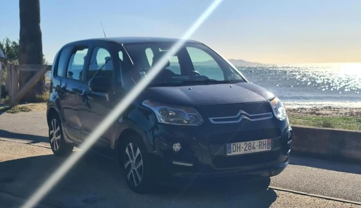 location-CITROEN-Hyères-roadstr