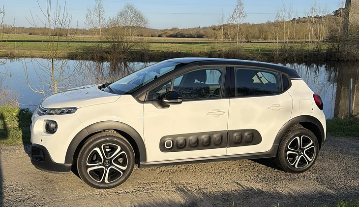 location-CITROEN-Vannes-roadstr