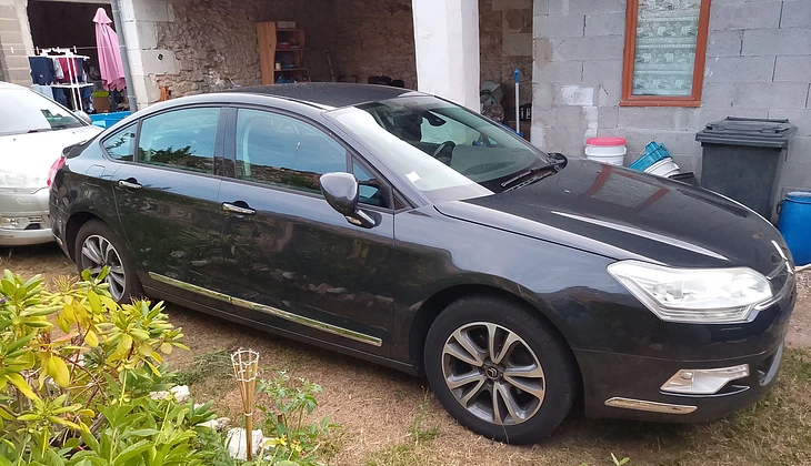location-CITROEN-Montlouis-sur-Loire-roadstr