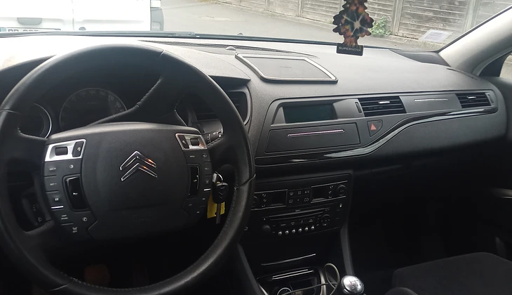 location-CITROEN-Rennes-roadstr