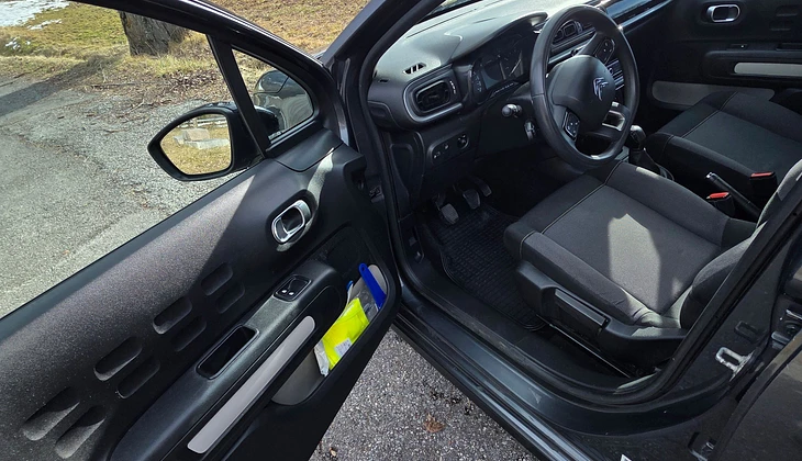 location-CITROEN-Châteauroux-les-Alpes-roadstr