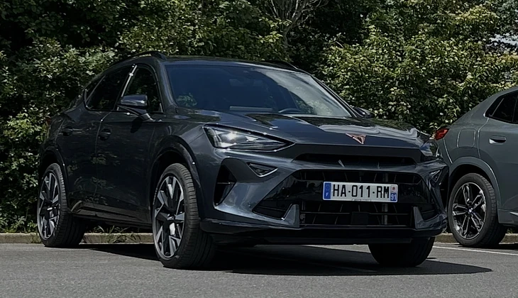 location-CUPRA-Paris-roadstr
