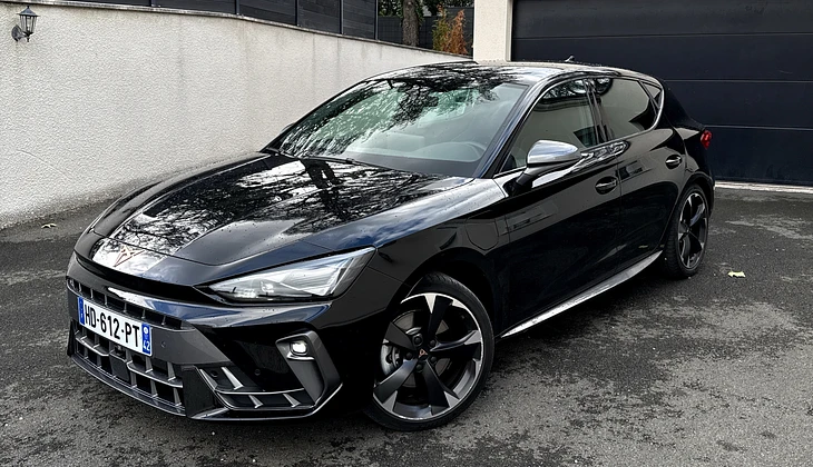 location-CUPRA-Saint-Chamond-roadstr