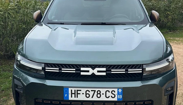 location-DACIA-Coti-Chiavari-roadstr