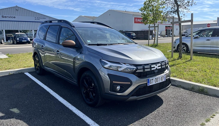 location-DACIA-Bordeaux-roadstr