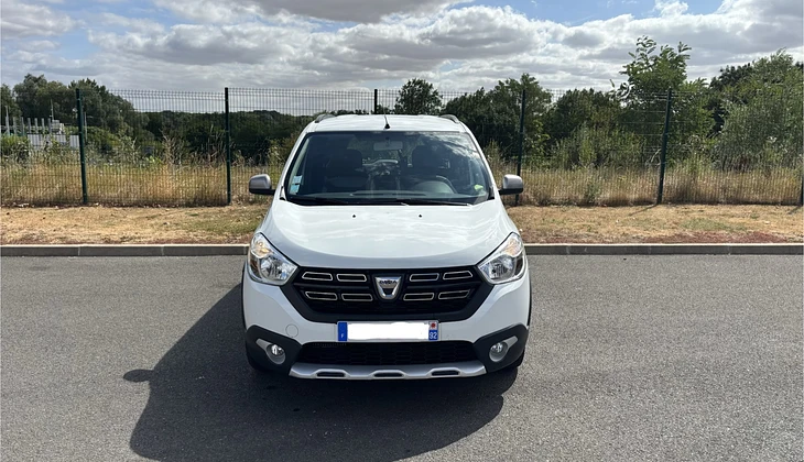 location-DACIA-Goussainville-roadstr