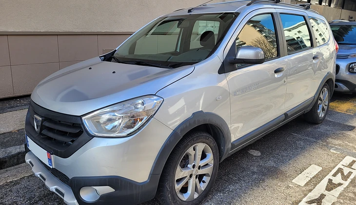 location-DACIA-Villeurbanne-roadstr