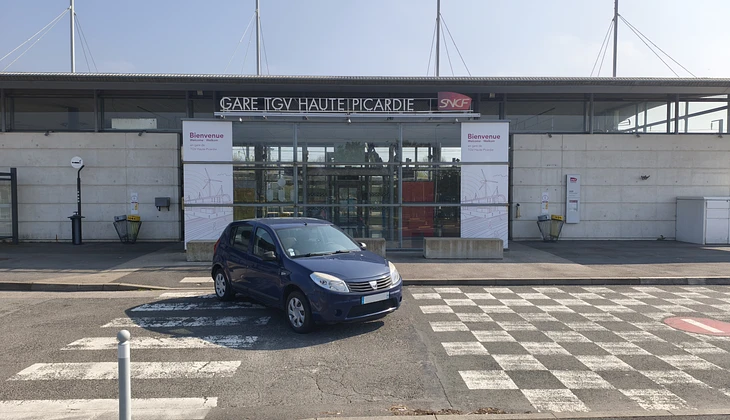 location-DACIA-Estrées-Deniécourt-roadstr