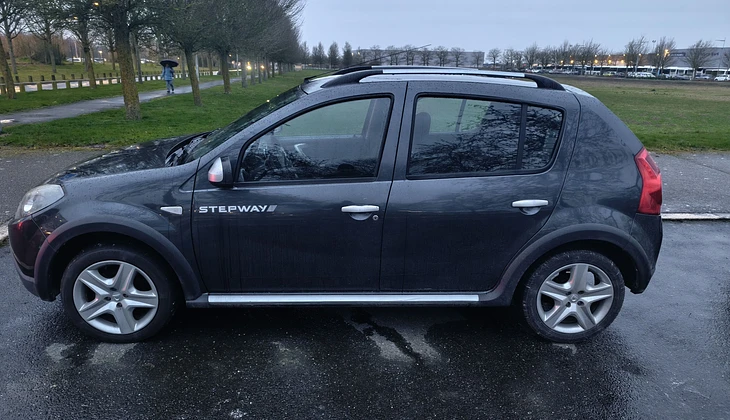 location-DACIA-Albert-roadstr