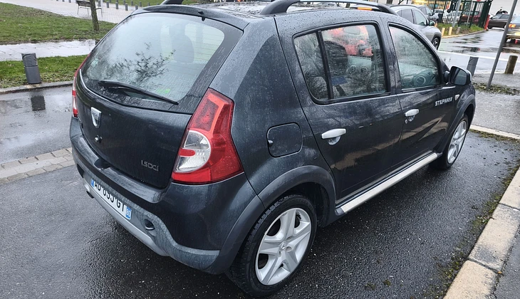 location-DACIA-Albert-roadstr