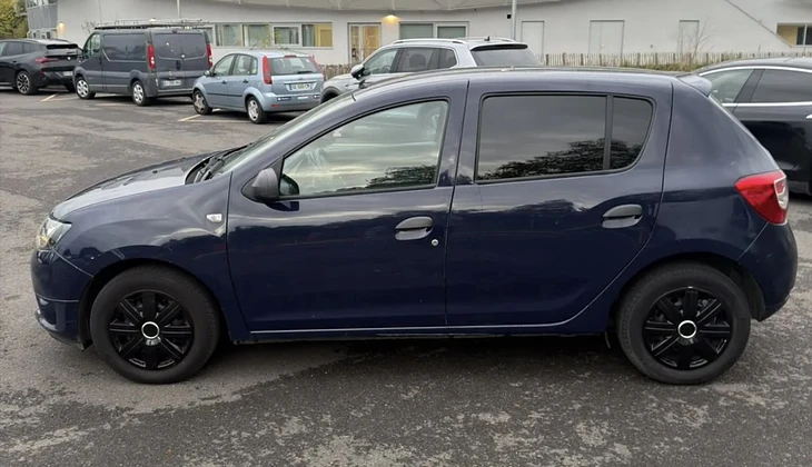 location-DACIA-Noisy-le-Grand-roadstr