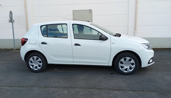 location-DACIA-Osny-roadstr