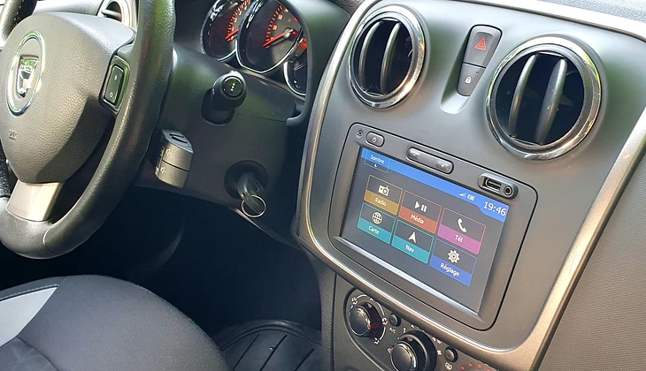 location-DACIA-Bourg-la-Reine-roadstr