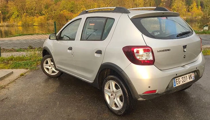 location-DACIA-Melun-roadstr