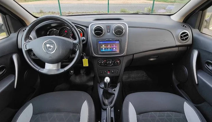 location-DACIA-Melun-roadstr