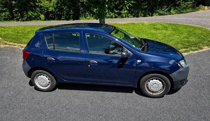 location-DACIA-Tauriac-roadstr