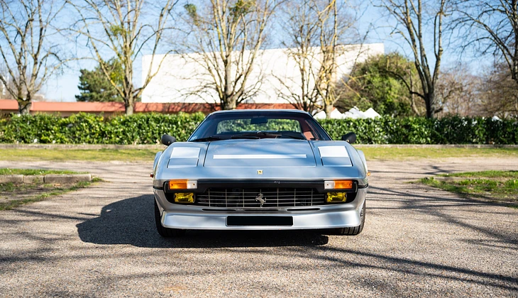 location-FERRARI-Courbevoie-roadstr