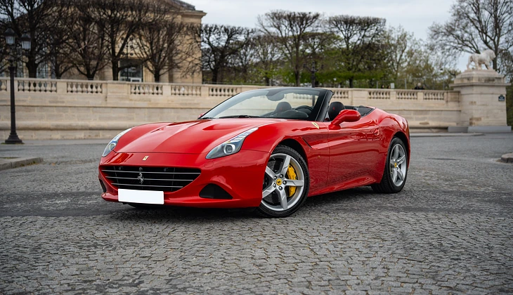 location-FERRARI-Paris-roadstr