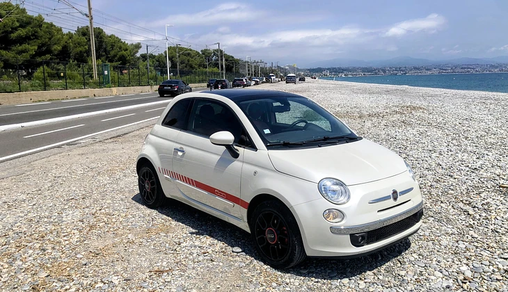 location-FIAT-Menton-roadstr