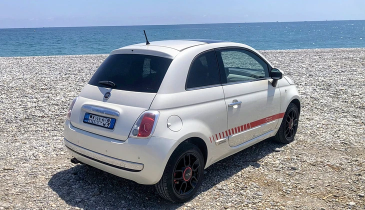 location-FIAT-Menton-roadstr