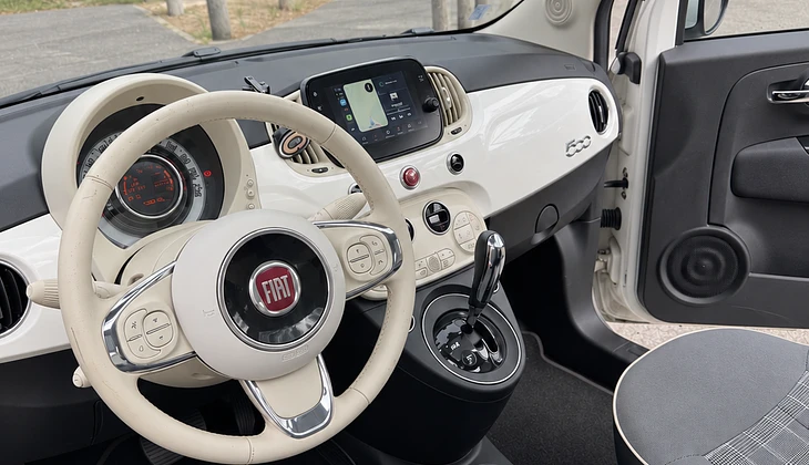 location-FIAT-Paris-roadstr