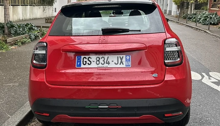 location-FIAT-Lyon-roadstr