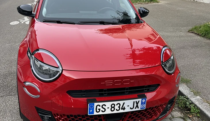 location-FIAT-Lyon-roadstr
